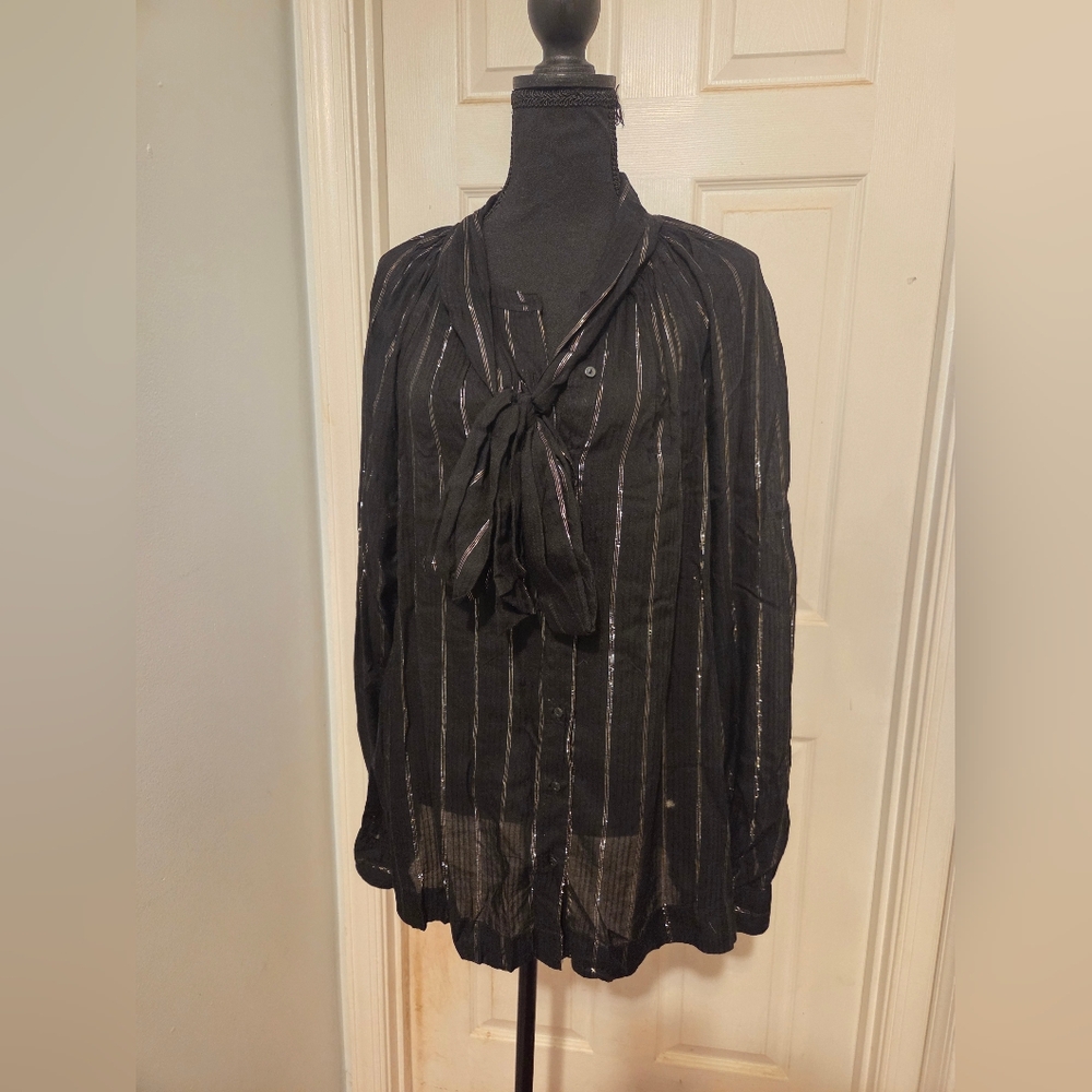 Universal Thread Black Striped Blouse